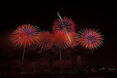 《星刃》提供22种语言9种配音 但日语配音仅在日本推出